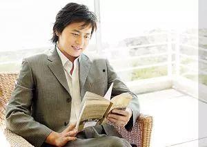 爱读书的外国明星,揭秘爱读书的外国明星们”