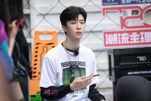 娱乐吃瓜姐范丞丞,娱乐吃瓜界的“姐范儿”新宠